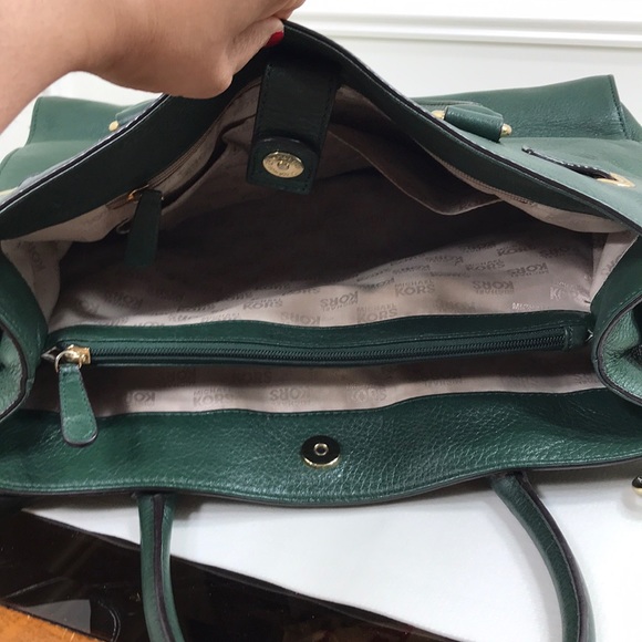 Micheal kors Hamilton bag green excellent - Picture 6 of 8